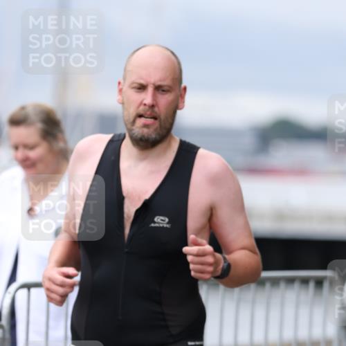 16.08.2026 - KN Förde Triathlon 2026 Antke Förster http://msf.ph/oto/9996940 16.08.2026 12:01:36 Laufen  meine-sportfotos.de