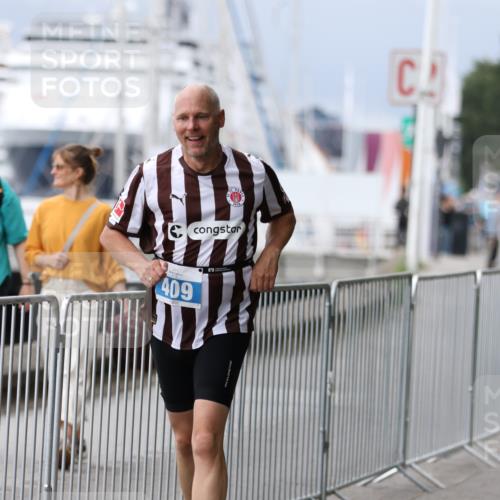 16.08.2026 - KN Förde Triathlon 2026 Antke Förster http://msf.ph/oto/9996957 16.08.2026 12:02:04 Laufen  meine-sportfotos.de