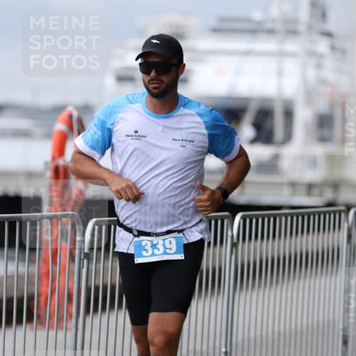 16.08.2026 - KN Förde Triathlon 2026 Antke Förster http://msf.ph/oto/9997017 16.08.2026 12:03:36 Laufen  meine-sportfotos.de