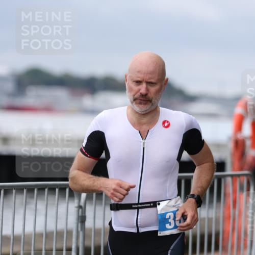 16.08.2026 - KN Förde Triathlon 2026 Antke Förster http://msf.ph/oto/9997039 16.08.2026 12:04:09 Laufen  meine-sportfotos.de