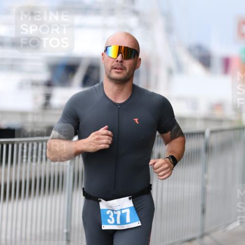 16.08.2026 - KN Förde Triathlon 2026 Antke Förster http://msf.ph/oto/9997048 16.08.2026 12:04:29 Laufen  meine-sportfotos.de