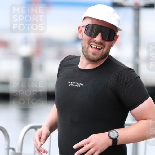 16.08.2026 - KN Förde Triathlon 2026 Antke Förster http://msf.ph/oto/9997051 16.08.2026 12:04:31 Laufen  meine-sportfotos.de