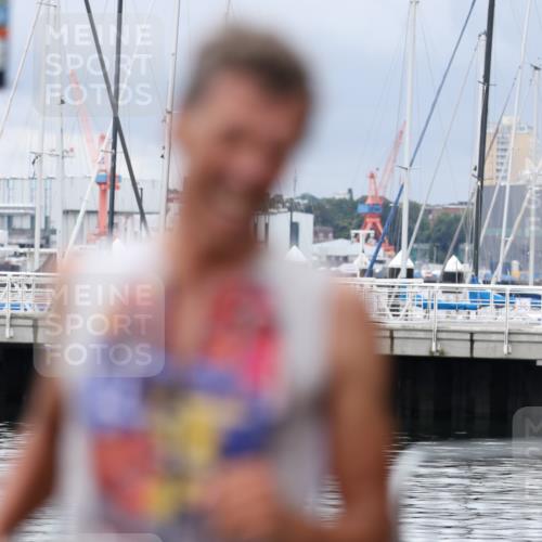 16.08.2026 - KN Förde Triathlon 2026 Antke Förster http://msf.ph/oto/9997078 16.08.2026 12:05:01 Laufen  meine-sportfotos.de