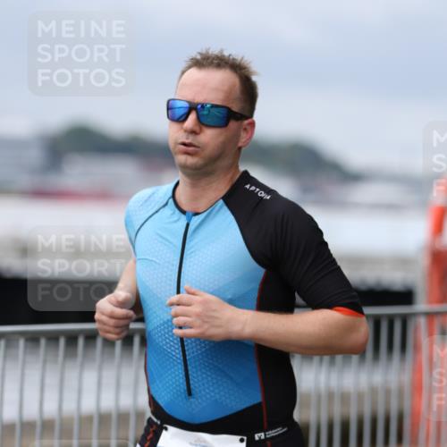 16.08.2026 - KN Förde Triathlon 2026 Antke Förster http://msf.ph/oto/9997086 16.08.2026 12:05:12 Laufen  meine-sportfotos.de