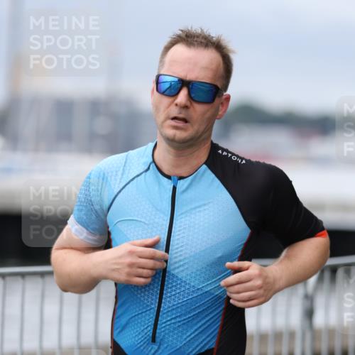 16.08.2026 - KN Förde Triathlon 2026 Antke Förster http://msf.ph/oto/9997087 16.08.2026 12:05:12 Laufen  meine-sportfotos.de