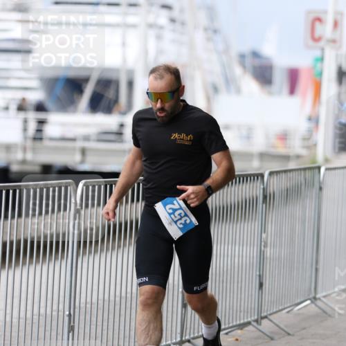 16.08.2026 - KN Förde Triathlon 2026 Antke Förster http://msf.ph/oto/9997097 16.08.2026 12:05:24 Laufen  meine-sportfotos.de