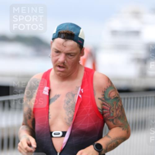 16.08.2026 - KN Förde Triathlon 2026 Antke Förster http://msf.ph/oto/9997107 16.08.2026 12:05:36 Laufen  meine-sportfotos.de