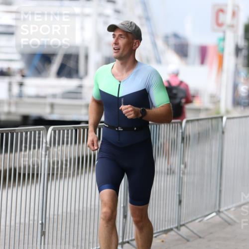 16.08.2026 - KN Förde Triathlon 2026 Antke Förster http://msf.ph/oto/9997109 16.08.2026 12:05:41 Laufen  meine-sportfotos.de