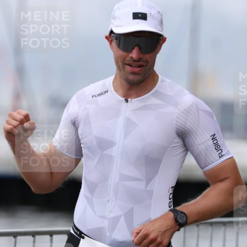 16.08.2026 - KN Förde Triathlon 2026 Antke Förster http://msf.ph/oto/9997117 16.08.2026 12:05:48 Laufen  meine-sportfotos.de