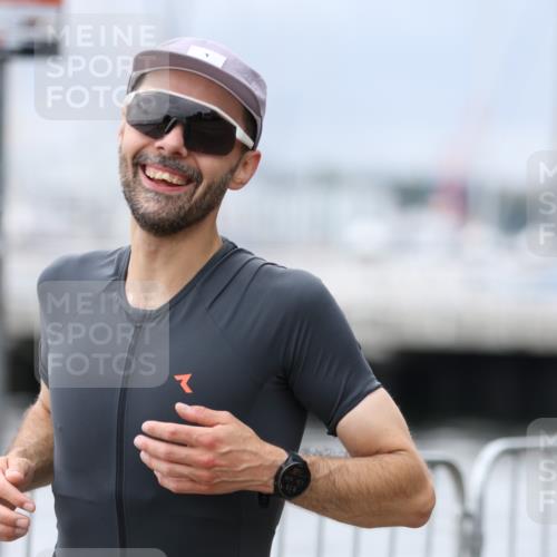 16.08.2026 - KN Förde Triathlon 2026 Antke Förster http://msf.ph/oto/9997123 16.08.2026 12:06:01 Laufen  meine-sportfotos.de