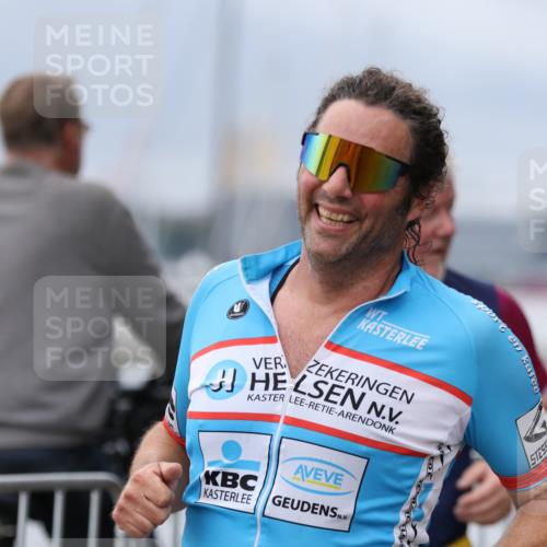 16.08.2026 - KN Förde Triathlon 2026 Antke Förster http://msf.ph/oto/9997132 16.08.2026 12:06:09 Laufen  meine-sportfotos.de