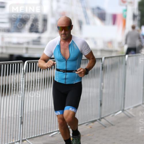 16.08.2026 - KN Förde Triathlon 2026 Antke Förster http://msf.ph/oto/9997144 16.08.2026 12:06:24 Laufen  meine-sportfotos.de