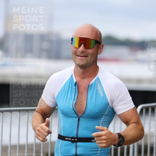 16.08.2026 - KN Förde Triathlon 2026 Antke Förster http://msf.ph/oto/9997147 16.08.2026 12:06:26 Laufen  meine-sportfotos.de