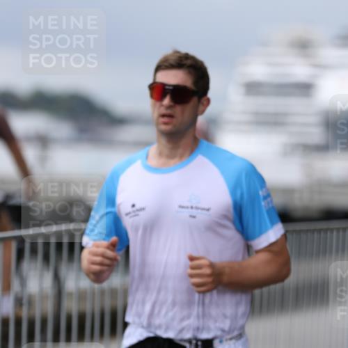 16.08.2026 - KN Förde Triathlon 2026 Antke Förster http://msf.ph/oto/9997177 16.08.2026 12:06:55 Laufen  meine-sportfotos.de