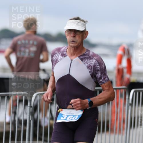 16.08.2026 - KN Förde Triathlon 2026 Antke Förster http://msf.ph/oto/9997186 16.08.2026 12:07:09 Laufen  meine-sportfotos.de