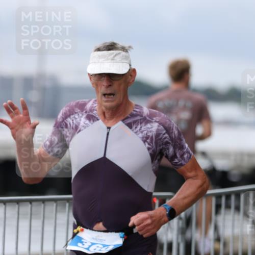 16.08.2026 - KN Förde Triathlon 2026 Antke Förster http://msf.ph/oto/9997187 16.08.2026 12:07:10 Laufen  meine-sportfotos.de