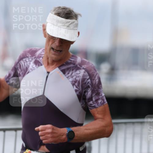 16.08.2026 - KN Förde Triathlon 2026 Antke Förster http://msf.ph/oto/9997189 16.08.2026 12:07:11 Laufen  meine-sportfotos.de