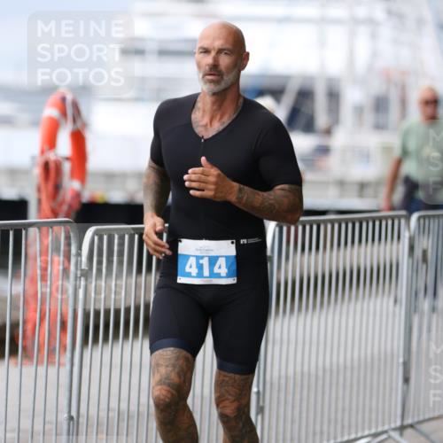 16.08.2026 - KN Förde Triathlon 2026 Antke Förster http://msf.ph/oto/9997198 16.08.2026 12:07:20 Laufen  meine-sportfotos.de