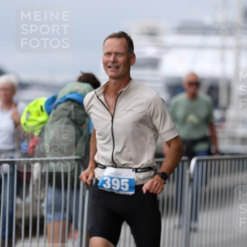 16.08.2026 - KN Förde Triathlon 2026 Antke Förster http://msf.ph/oto/9997206 16.08.2026 12:07:29 Laufen  meine-sportfotos.de