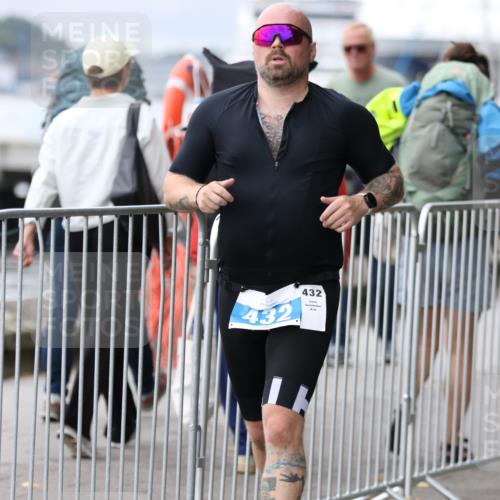16.08.2026 - KN Förde Triathlon 2026 Antke Förster http://msf.ph/oto/9997209 16.08.2026 12:07:31 Laufen  meine-sportfotos.de