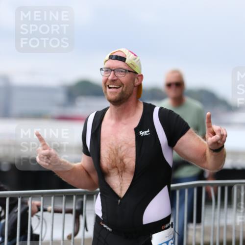 16.08.2026 - KN Förde Triathlon 2026 Antke Förster http://msf.ph/oto/9997217 16.08.2026 12:07:37 Laufen  meine-sportfotos.de