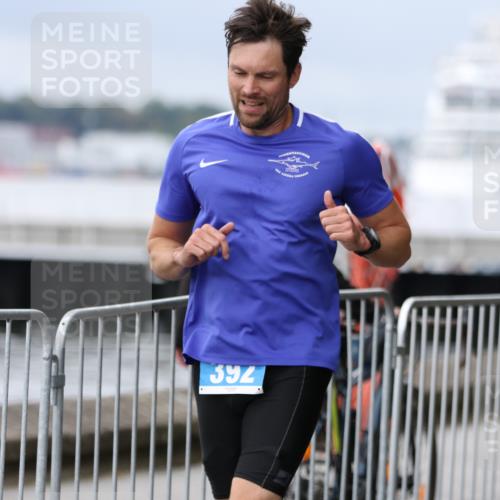 16.08.2026 - KN Förde Triathlon 2026 Antke Förster http://msf.ph/oto/9997221 16.08.2026 12:07:41 Laufen  meine-sportfotos.de