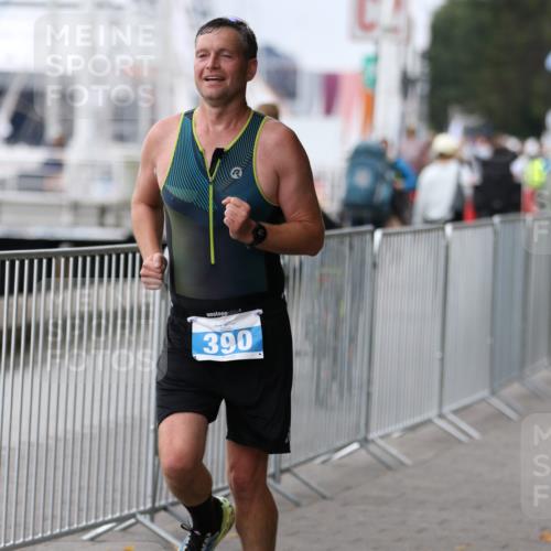 16.08.2026 - KN Förde Triathlon 2026 Antke Förster http://msf.ph/oto/9997226 16.08.2026 12:07:51 Laufen  meine-sportfotos.de