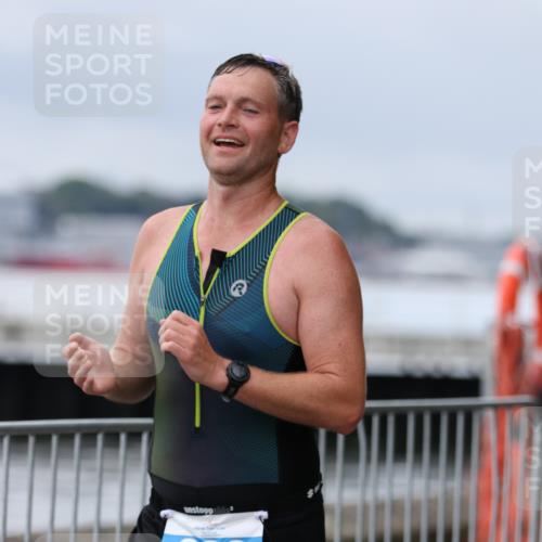 16.08.2026 - KN Förde Triathlon 2026 Antke Förster http://msf.ph/oto/9997228 16.08.2026 12:07:52 Laufen  meine-sportfotos.de