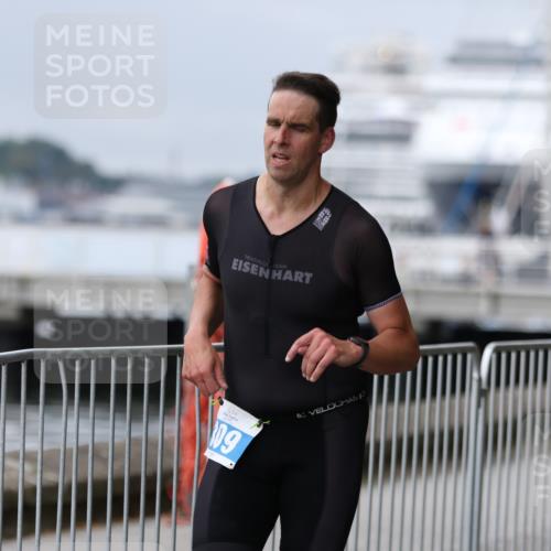16.08.2026 - KN Förde Triathlon 2026 Antke Förster http://msf.ph/oto/9997261 16.08.2026 12:08:32 Laufen  meine-sportfotos.de