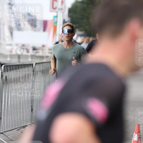 16.08.2026 - KN Förde Triathlon 2026 Antke Förster http://msf.ph/oto/9997266 16.08.2026 12:08:35 Laufen  meine-sportfotos.de