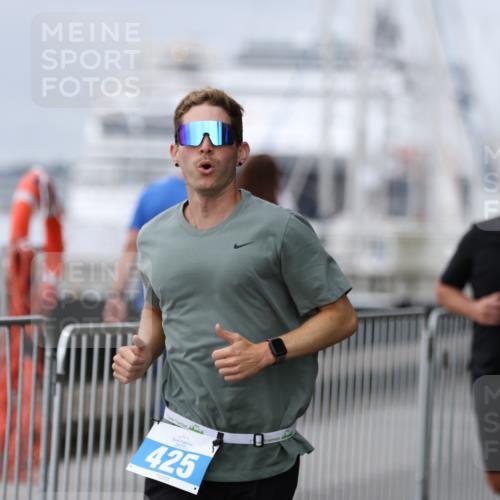 16.08.2026 - KN Förde Triathlon 2026 Antke Förster http://msf.ph/oto/9997268 16.08.2026 12:08:38 Laufen  meine-sportfotos.de