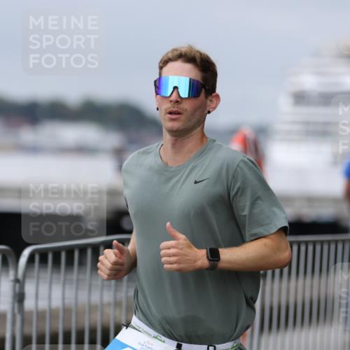 16.08.2026 - KN Förde Triathlon 2026 Antke Förster http://msf.ph/oto/9997269 16.08.2026 12:08:38 Laufen  meine-sportfotos.de