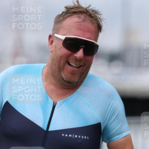 16.08.2026 - KN Förde Triathlon 2026 Antke Förster http://msf.ph/oto/9997317 16.08.2026 12:09:44 Laufen  meine-sportfotos.de