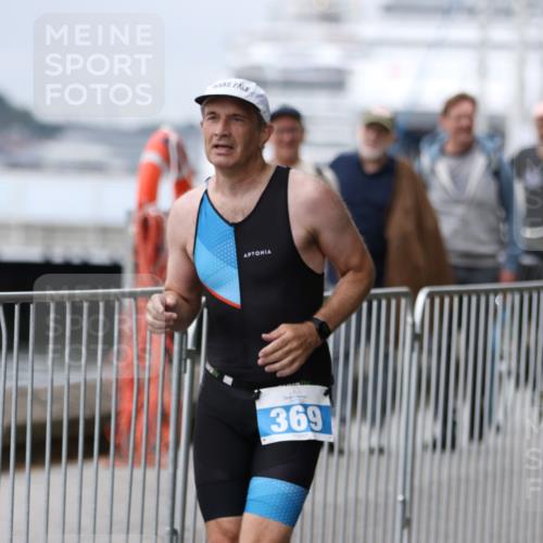16.08.2026 - KN Förde Triathlon 2026 Antke Förster http://msf.ph/oto/9997345 16.08.2026 12:10:11 Laufen  meine-sportfotos.de