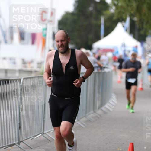 16.08.2026 - KN Förde Triathlon 2026 Antke Förster http://msf.ph/oto/9997355 16.08.2026 12:10:39 Laufen  meine-sportfotos.de
