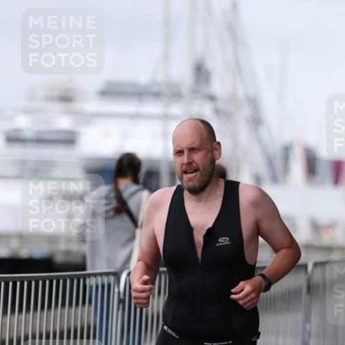 16.08.2026 - KN Förde Triathlon 2026 Antke Förster http://msf.ph/oto/9997356 16.08.2026 12:10:40 Laufen  meine-sportfotos.de