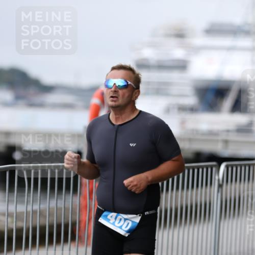 16.08.2026 - KN Förde Triathlon 2026 Antke Förster http://msf.ph/oto/9997362 16.08.2026 12:10:49 Laufen  meine-sportfotos.de