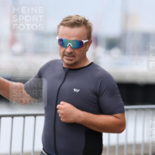 16.08.2026 - KN Förde Triathlon 2026 Antke Förster http://msf.ph/oto/9997365 16.08.2026 12:10:51 Laufen  meine-sportfotos.de