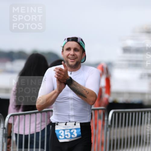 16.08.2026 - KN Förde Triathlon 2026 Antke Förster http://msf.ph/oto/9997370 16.08.2026 12:11:02 Laufen  meine-sportfotos.de