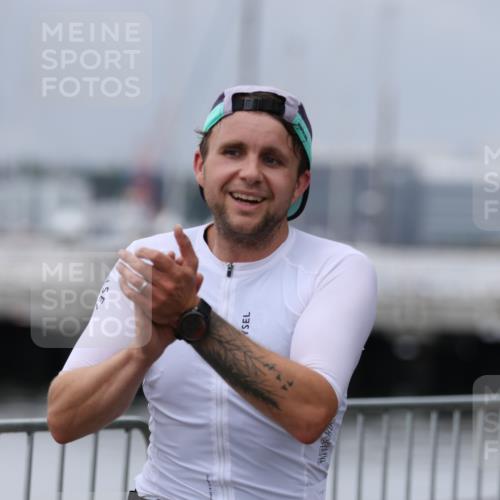 16.08.2026 - KN Förde Triathlon 2026 Antke Förster http://msf.ph/oto/9997372 16.08.2026 12:11:03 Laufen  meine-sportfotos.de