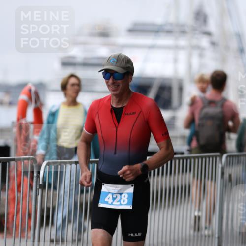 16.08.2026 - KN Förde Triathlon 2026 Antke Förster http://msf.ph/oto/9997377 16.08.2026 12:11:22 Laufen  meine-sportfotos.de