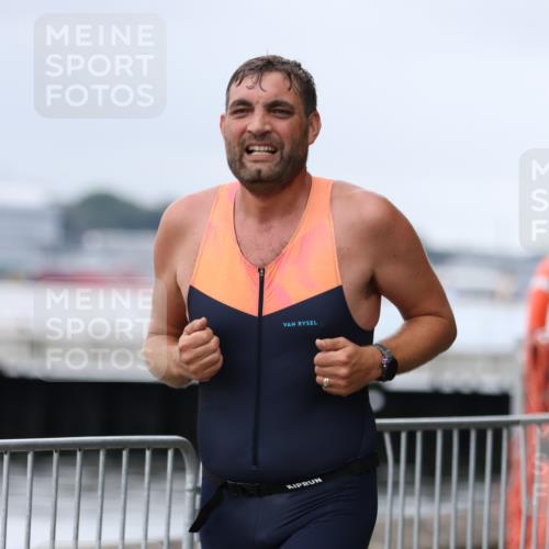 16.08.2026 - KN Förde Triathlon 2026 Antke Förster http://msf.ph/oto/9997384 16.08.2026 12:11:28 Laufen  meine-sportfotos.de