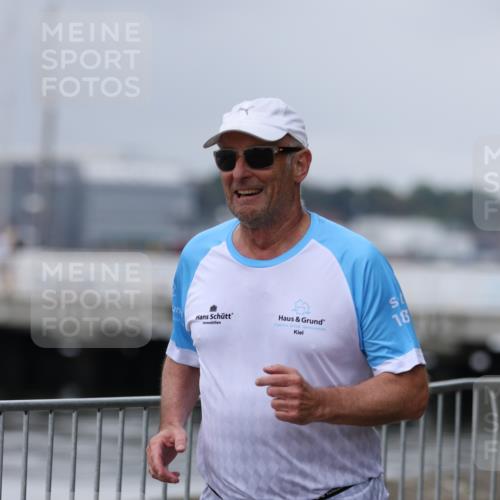 16.08.2026 - KN Förde Triathlon 2026 Antke Förster http://msf.ph/oto/9997392 16.08.2026 12:11:47 Laufen  meine-sportfotos.de