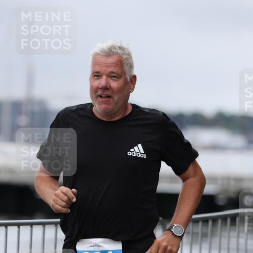 16.08.2026 - KN Förde Triathlon 2026 Antke Förster http://msf.ph/oto/9997421 16.08.2026 12:12:39 Laufen  meine-sportfotos.de
