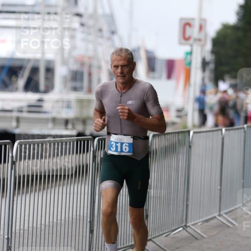 16.08.2026 - KN Förde Triathlon 2026 Antke Förster http://msf.ph/oto/9997427 16.08.2026 12:12:46 Laufen  meine-sportfotos.de