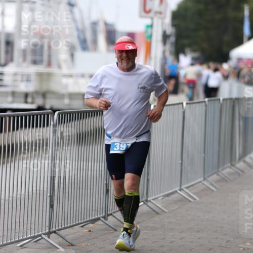 16.08.2026 - KN Förde Triathlon 2026 Antke Förster http://msf.ph/oto/9997432 16.08.2026 12:13:01 Laufen  meine-sportfotos.de