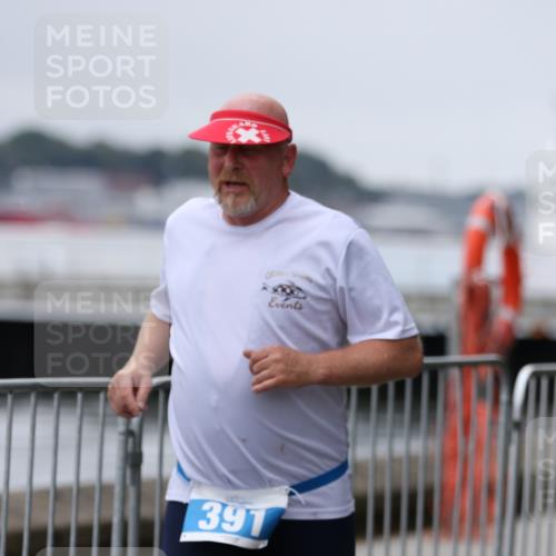 16.08.2026 - KN Förde Triathlon 2026 Antke Förster http://msf.ph/oto/9997435 16.08.2026 12:13:04 Laufen  meine-sportfotos.de