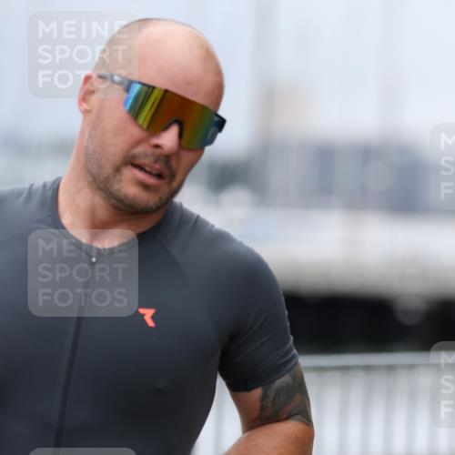 16.08.2026 - KN Förde Triathlon 2026 Antke Förster http://msf.ph/oto/9997452 16.08.2026 12:13:30 Laufen  meine-sportfotos.de
