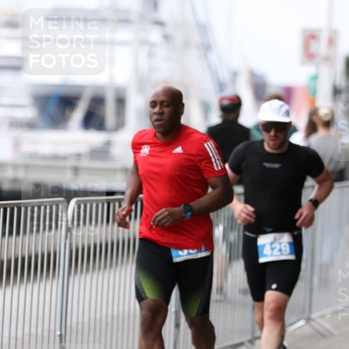 16.08.2026 - KN Förde Triathlon 2026 Antke Förster http://msf.ph/oto/9997460 16.08.2026 12:14:01 Laufen  meine-sportfotos.de