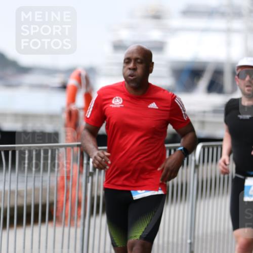 16.08.2026 - KN Förde Triathlon 2026 Antke Förster http://msf.ph/oto/9997461 16.08.2026 12:14:02 Laufen  meine-sportfotos.de